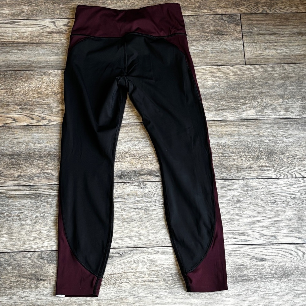 Athleta Crunch Colorblock 7/8 Length Tight Leggings Supersonic Black Burgundy S - Picture 11 of 13